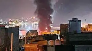 Saudi Arabia - UAE căng thẳng sau vụ không kích cảng Mukalla, Yemen